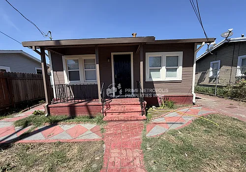 1715 82nd Ave Photo 1