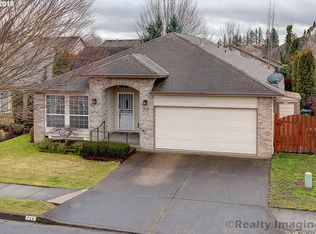 728 SW 24th St, Troutdale, OR 97060