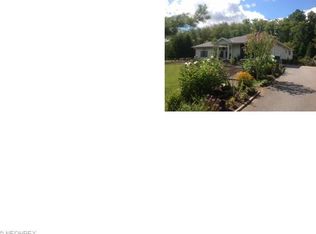 13705 Radcliffe Rd, Chardon, OH 44024