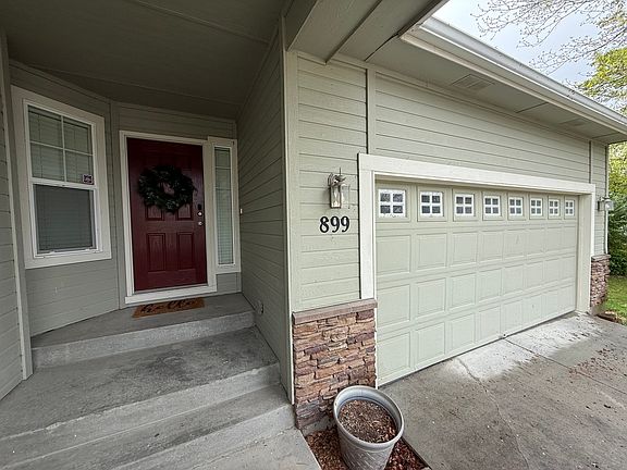 2nd image of 899 E Pluton Dr