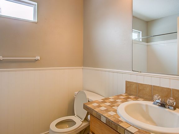 5th image of 1952 N Vineyard Pl