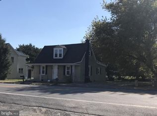 352 W Commerce St, Chambersburg, PA 17201
