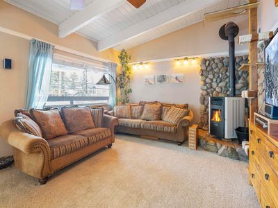 1875 Old Mammoth Rd, Mammoth Lakes, CA, 93546