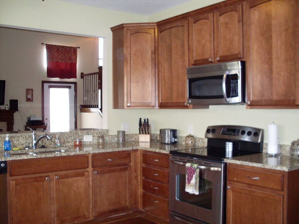 Open Kitchen, 42" Cherry Cabinets