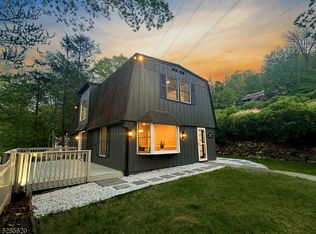 495 E Shore Trl, Sparta, NJ 07871