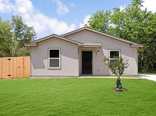 605 E Brown St, Cleburne, TX 76031