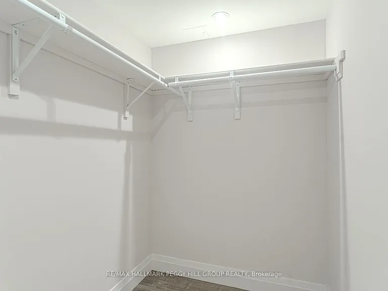 17 Wagner Cres #LOWER — Photo 7
