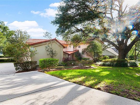 4th image of 1010 E Highland Dr