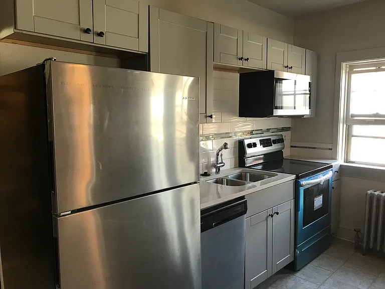 4621 S Lake Dr #2 — Photo 4