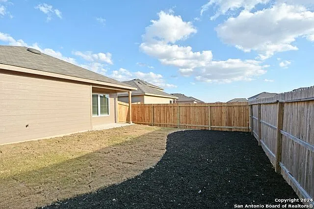 1136 Whitneyway Ln — Photo 29