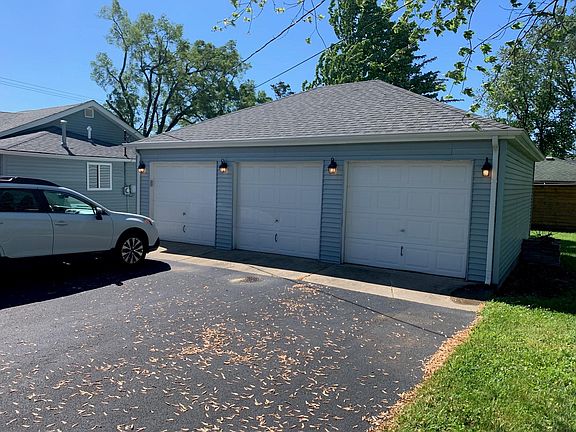 Garage - back of house