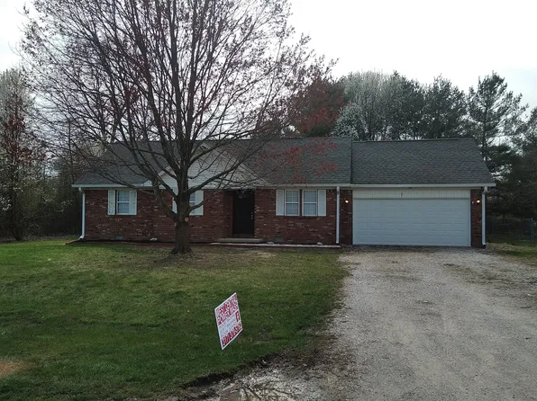 184 Patriots Lndg, Fillmore, IN 46128