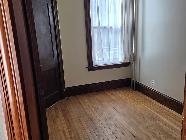 179 College St #3 — Photo 22