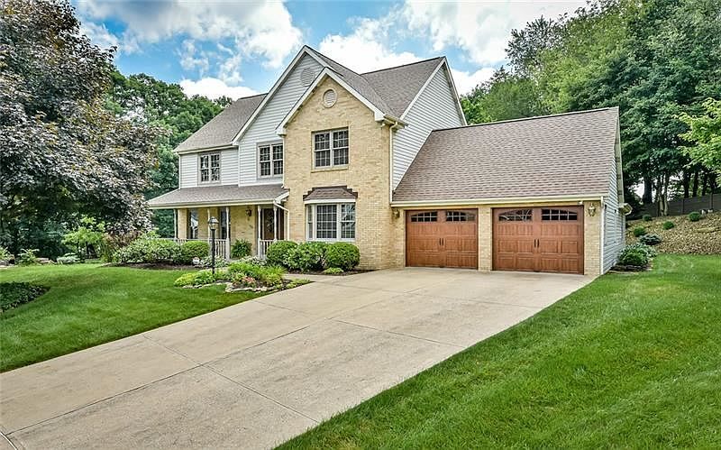 1st image of 112 Stonefield Dr