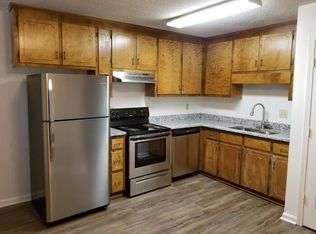 350 Beaver Pointe Dr, Winterville, GA 30683