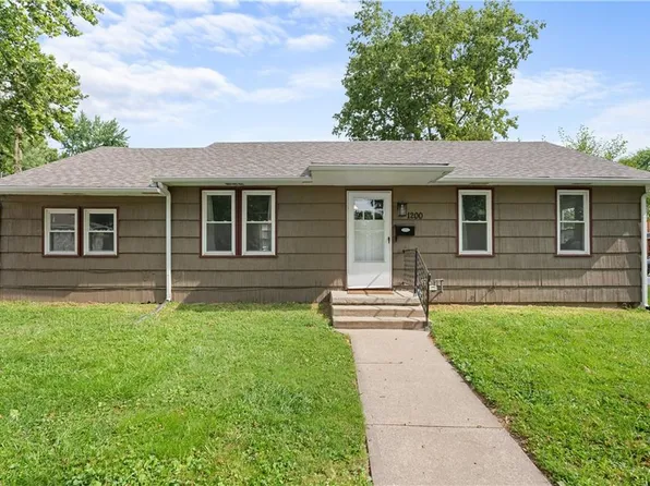 1200 W Linden Ave, Independence, MO 64052