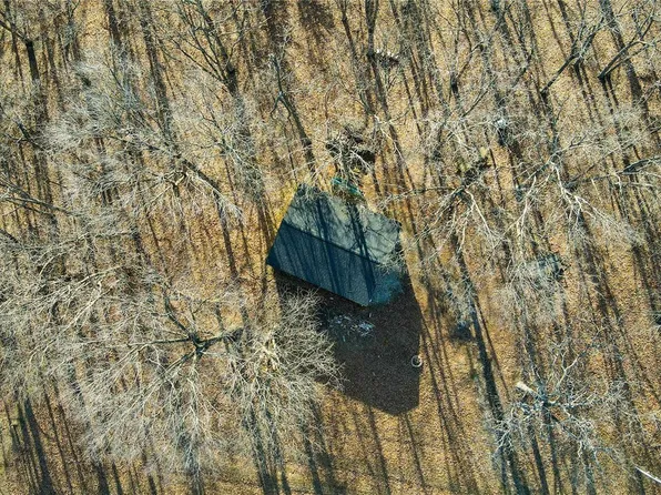 45 Woodlake Ln, Troy, MO 63379