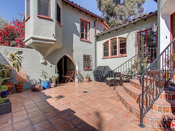 2nd image of 2466 Moreno Dr