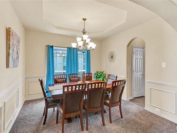 4th image of 14008 Blueberry Hill Dr