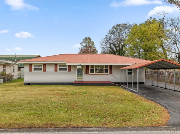 599 Steele Rd, Rossville, GA 30741