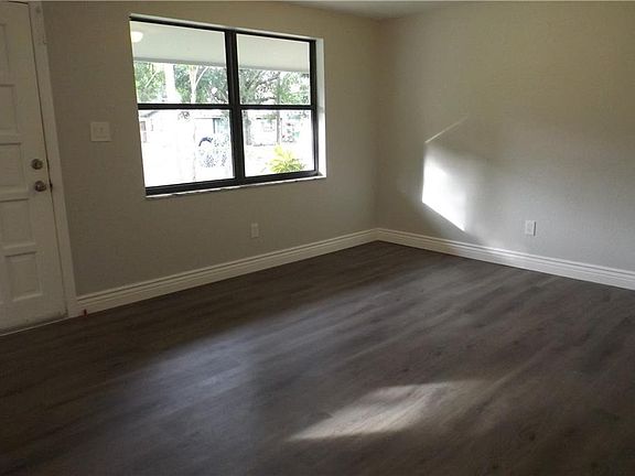 5th image of 2610 E 111th Ave