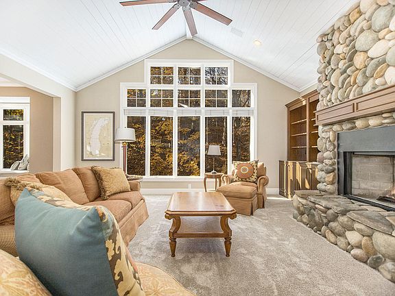 5th image of 6697 Forest Beach Dr