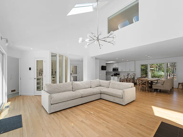 35 Ely Brook Rd — Photo 31