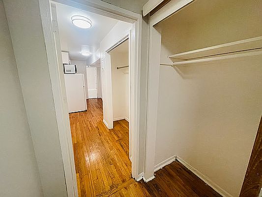 3rd image of 228 W 24th St #Gw