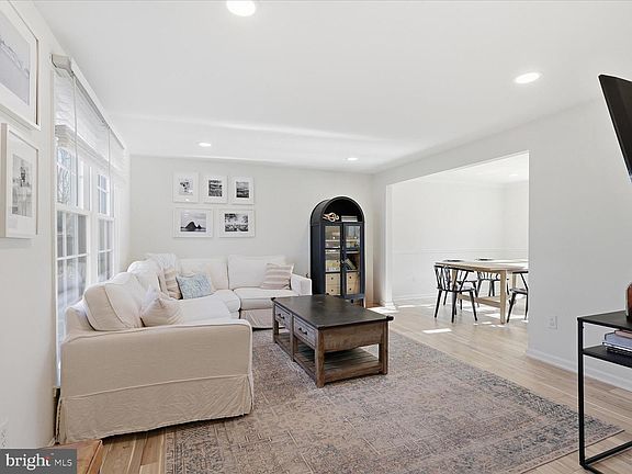 4th image of 1537 Sadlers Wells Dr
