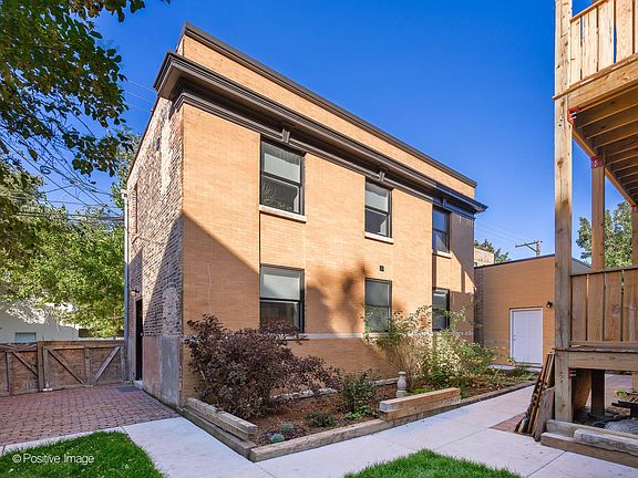 2nd image of 2134 W Pierce Ave #Ch