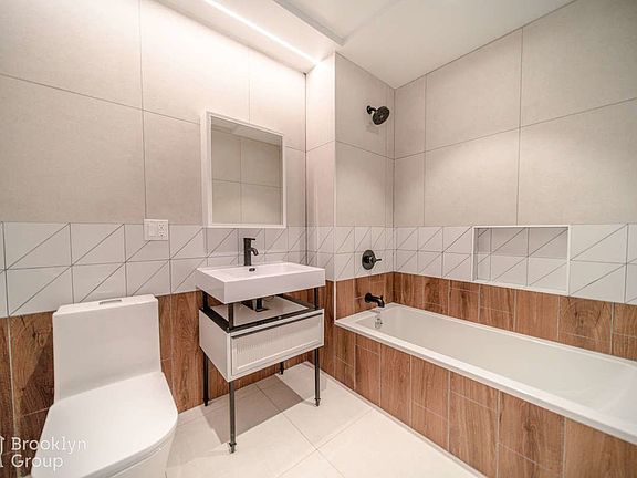 5th image of 54 W 125th St #3003