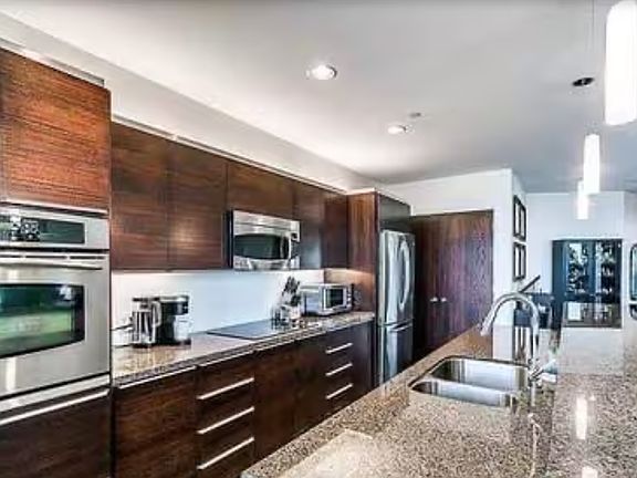 2nd image of 5900 Mosteller Dr Unit 6