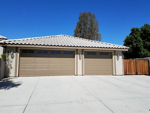 2nd image of 10488 S Del Vista Dr