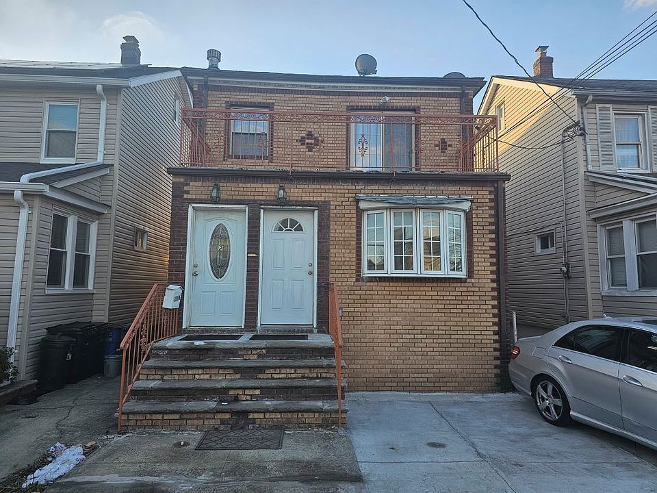 1st image of 200-16 116th Ave