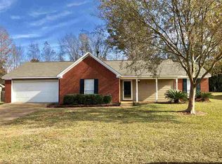 3132 Glennhaven Dr, Byram, MS 39272