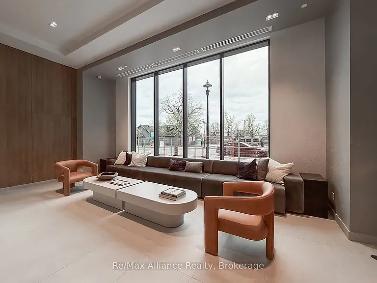 2075 Lakeshore Rd #1110 — Photo 5