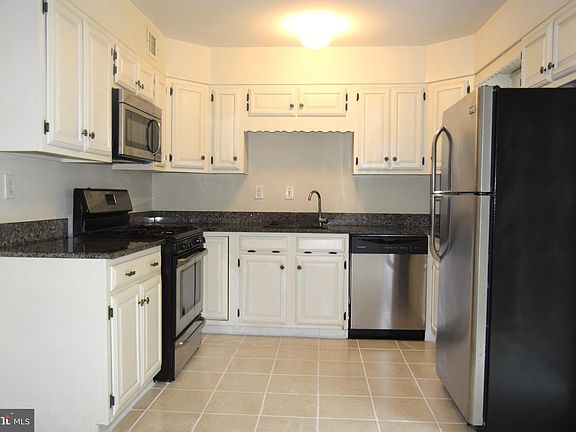 3rd image of 4322 Kentland Dr