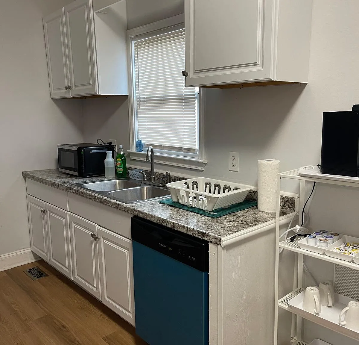 4 bed, $2,650 — Photo 3