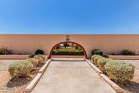 1st image of 12846 N 113th Avenue #4