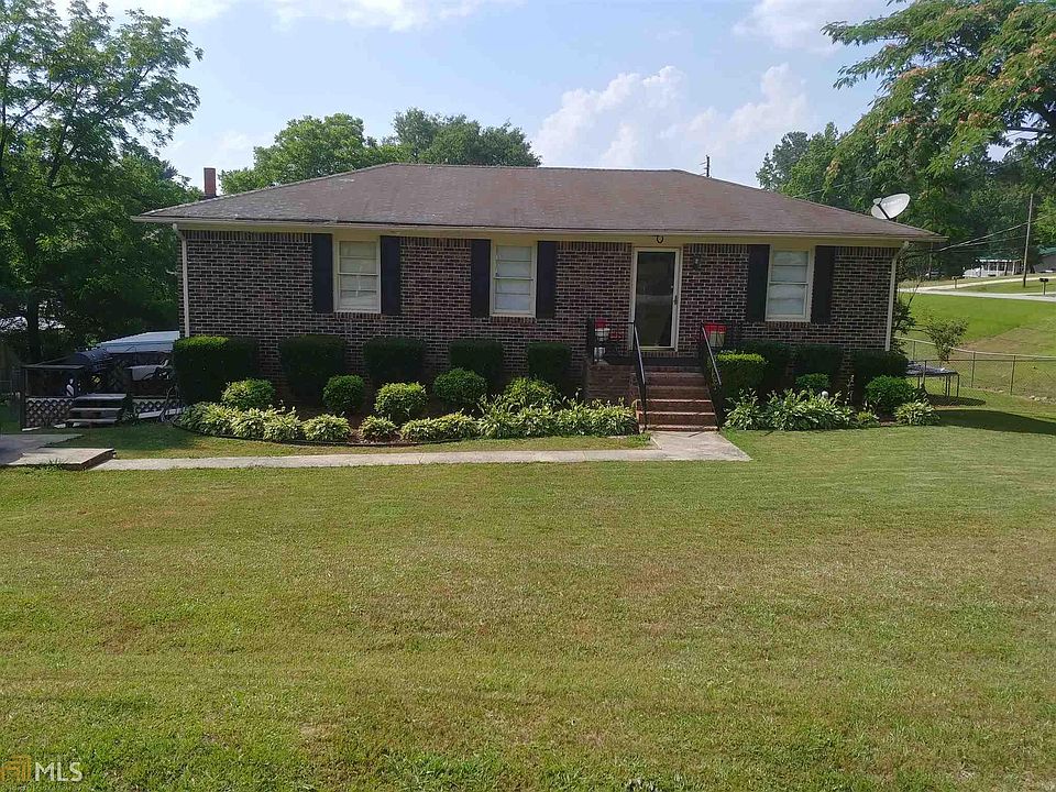 1st image of 5 Shady Lane Dr