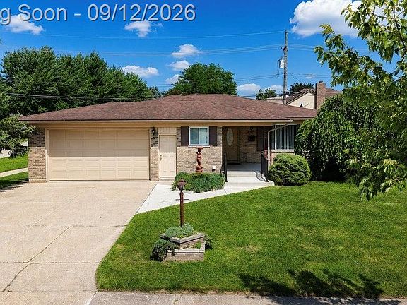 2nd image of 34398 Greentrees Rd