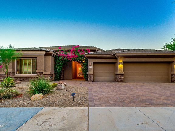 3rd image of 12824 S 176th Ln