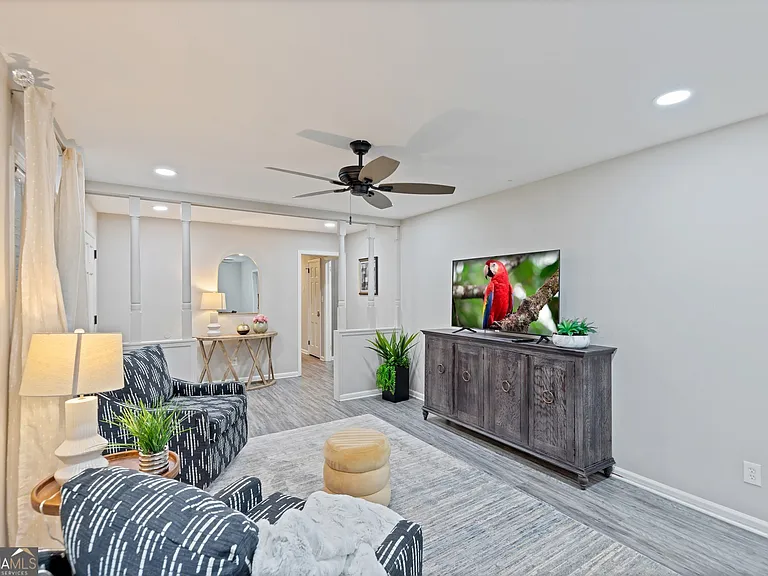 2984 Blackberry Ln — Photo 13