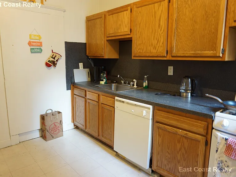 1800 Commonwealth Ave #19 — Photo 4