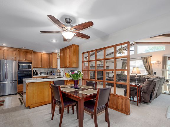 3rd image of 7631 Sunwood Dr