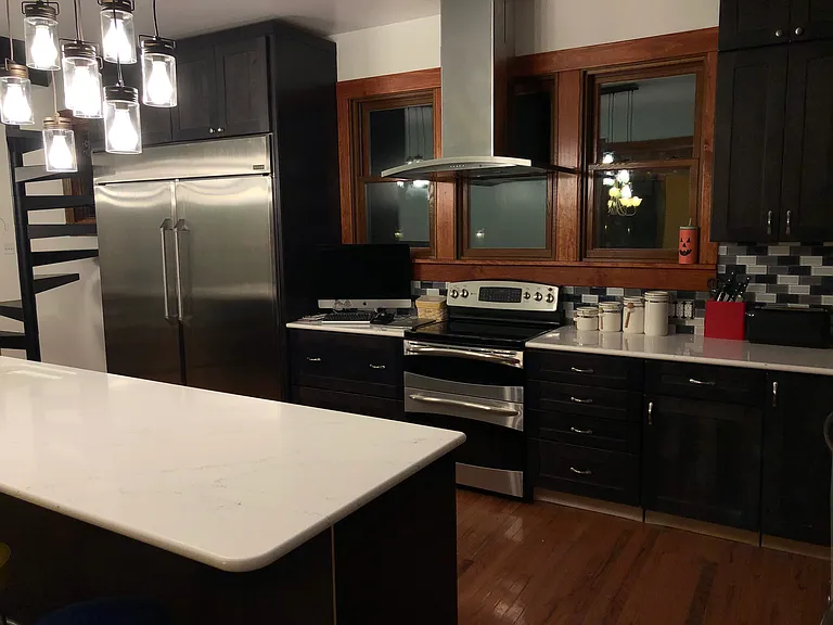 1005 Pontiac Ave — Photo 5