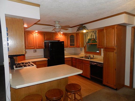 5th image of 1078 Bahama Dr