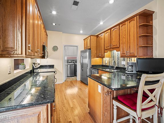 5th image of 17606 N 17TH Place #1082