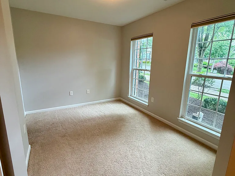 349 Wealdstone Rd — Photo 14