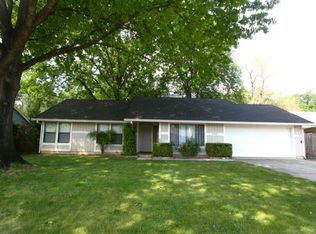 6748 Creekside St, Redding, CA 96001